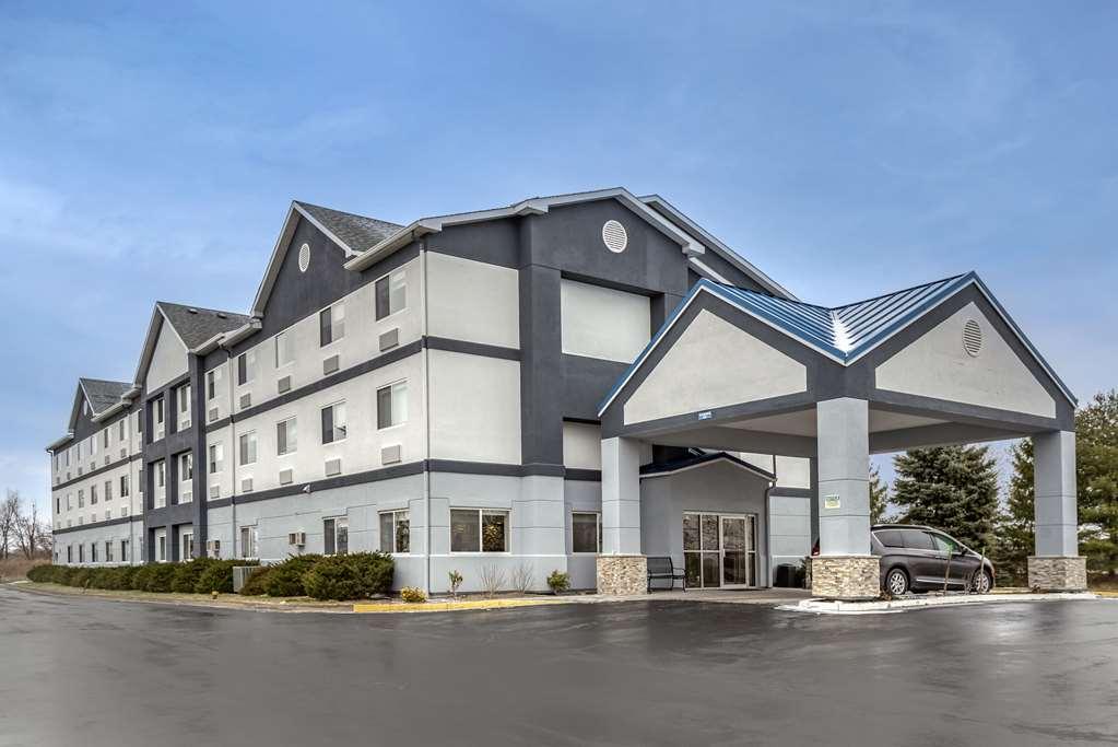 Comfort Inn & Suites Liverpool - Syracuse Exterior photo