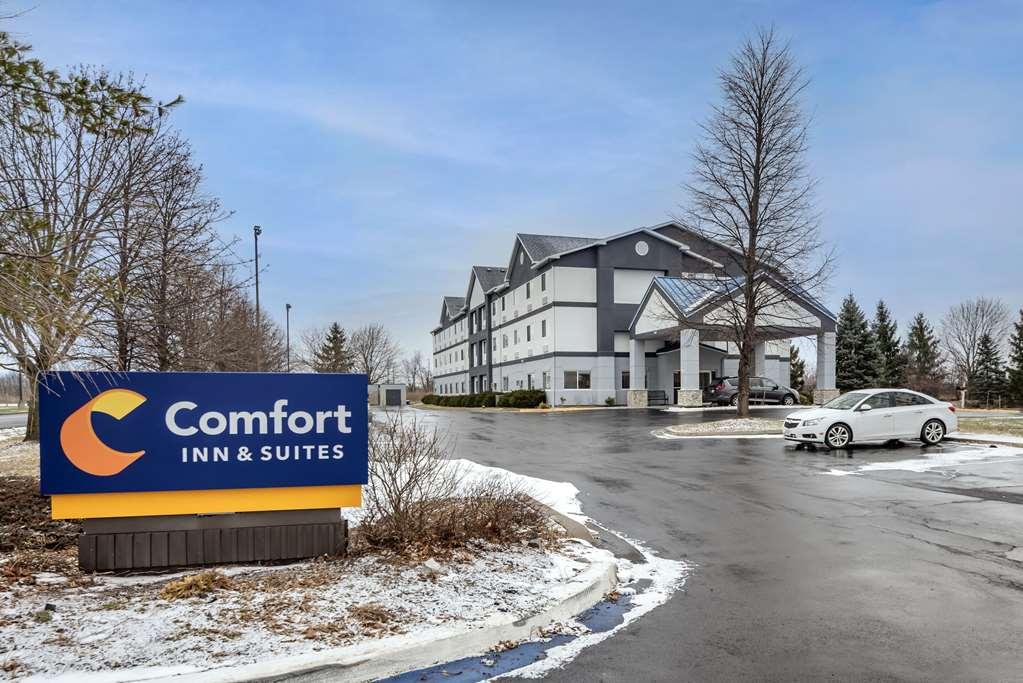 Comfort Inn & Suites Liverpool - Syracuse Exterior photo